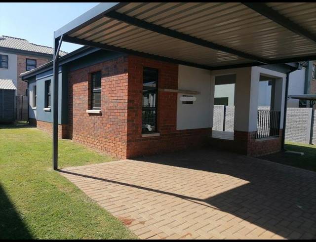 3 BEDROOM HOUSE FOR SALE IN LOTUS GARDENS